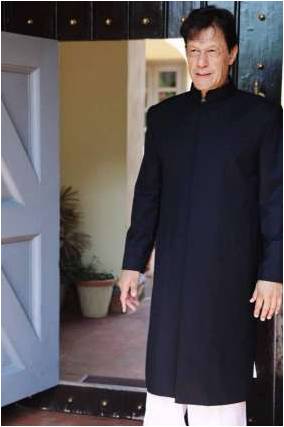 Pakistani Politics and Sherwani Relationship!